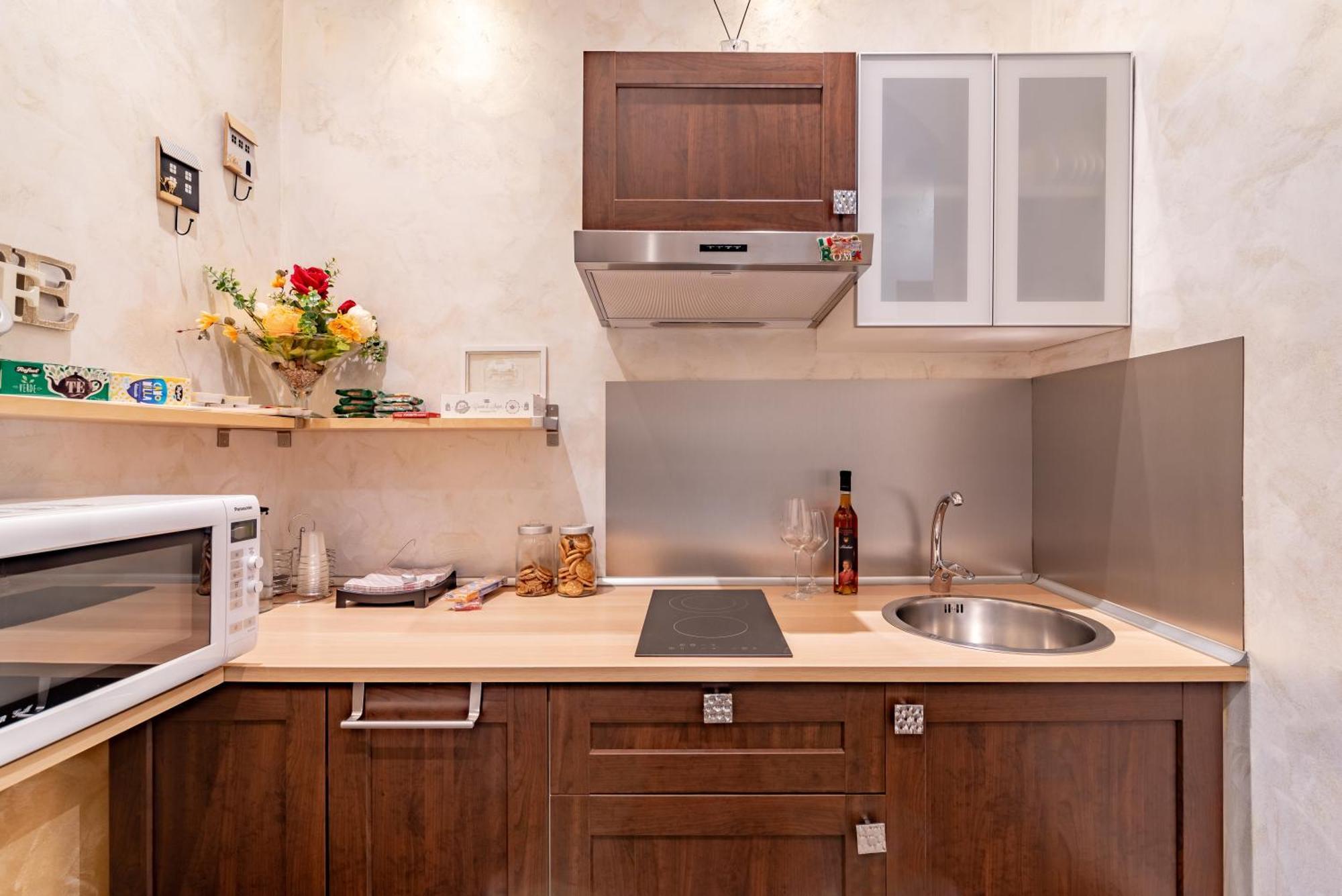 Alis Laura - Near Metro Bologna, Easy Access To Frühstückspension