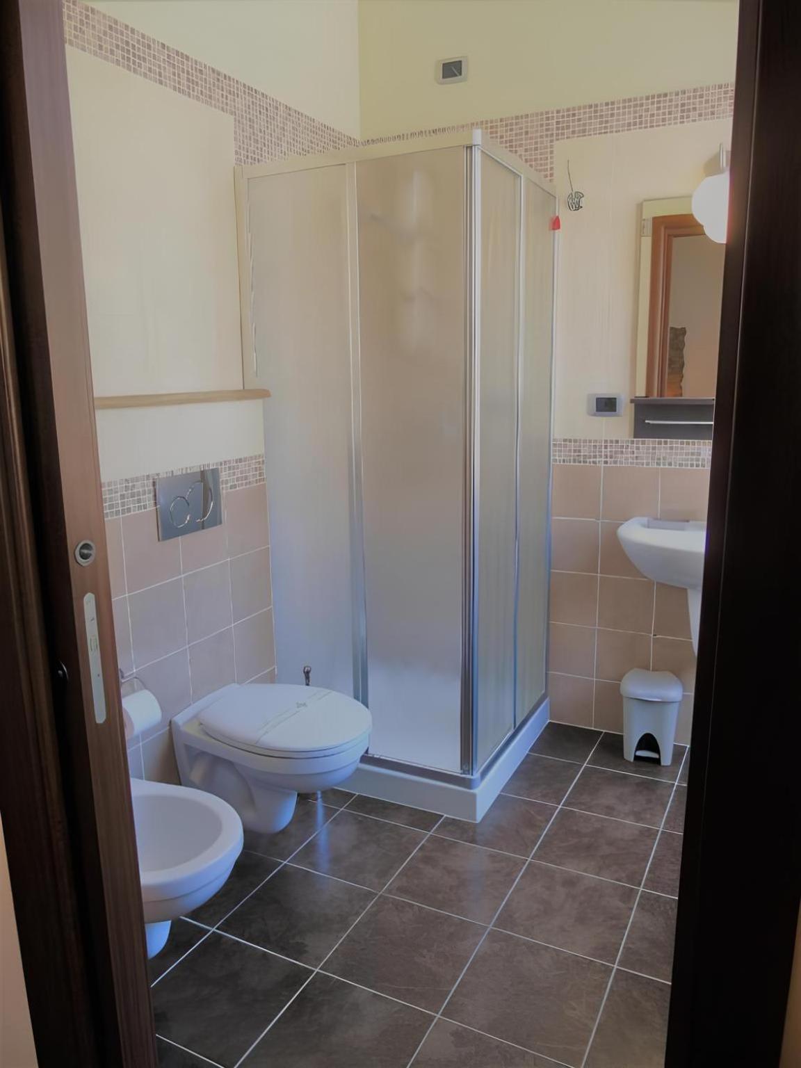 Alis Laura - Near Metro Bologna, Easy Access To Rom